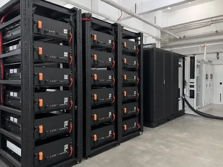Commercial solar battery storage rack-mounted systems for C&I projects