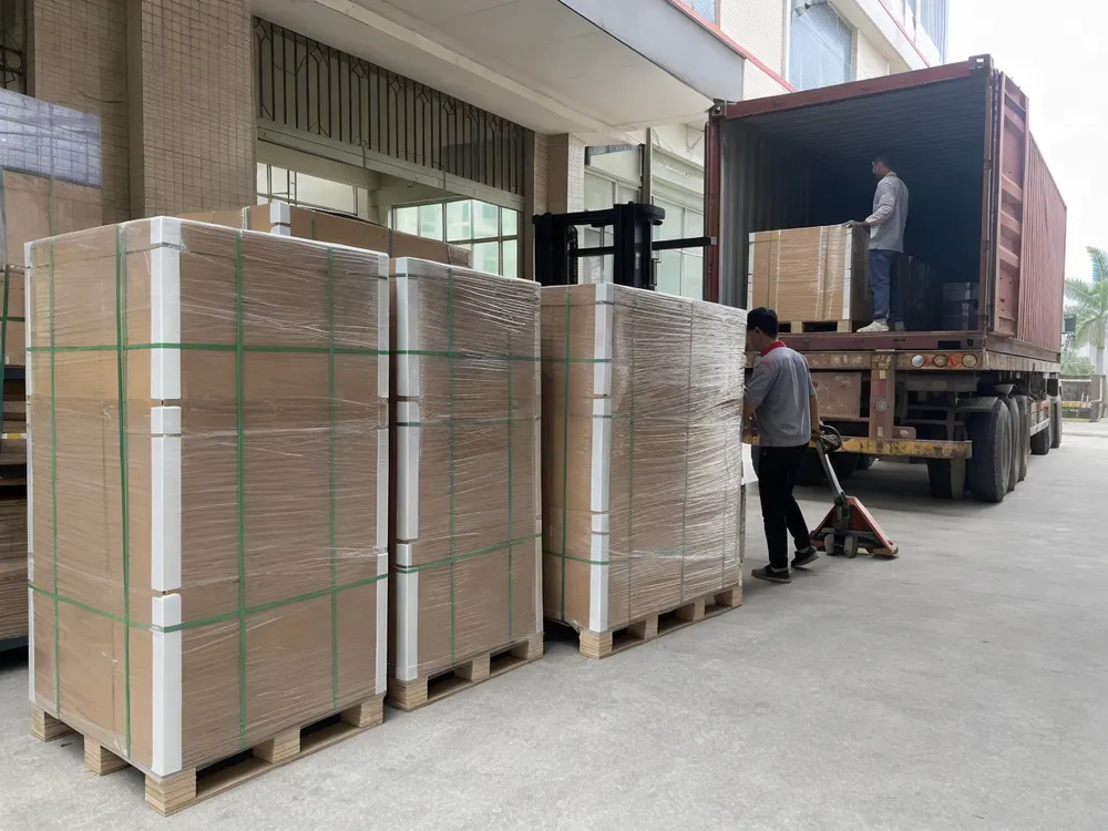 Deep cycle gel battery export packing with reinforced cartons and palletization for container shipping