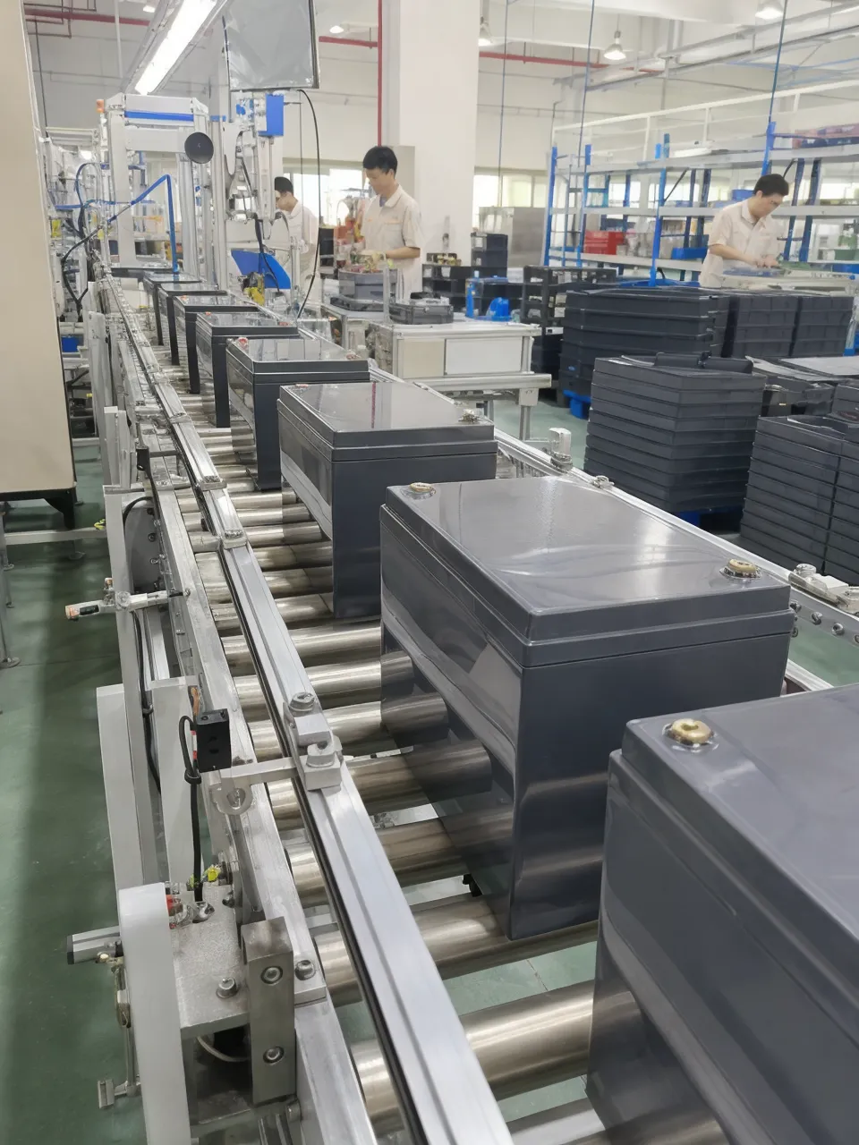 EVANBattery gel solar battery production facility showing sealed lead-acid gel batteries on manufacturing line