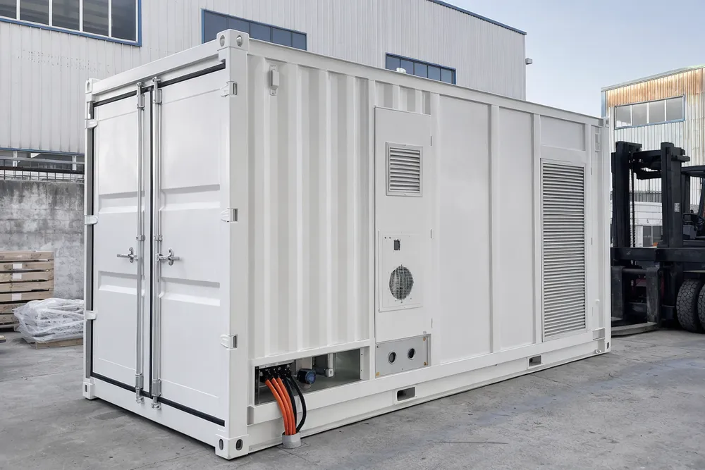 EVANBattery containerized LiFePO4 solar battery storage system ready for deployment