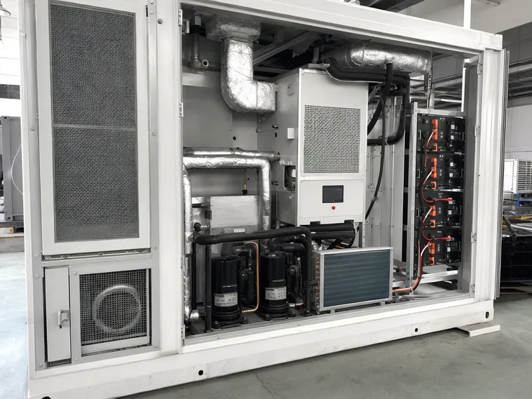 Industrial HVAC system integrated into container battery storage for climate-specific thermal management