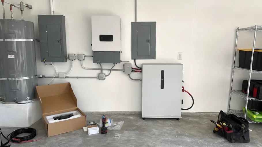 Home solar battery backup unit configured for retrofit into existing PV system