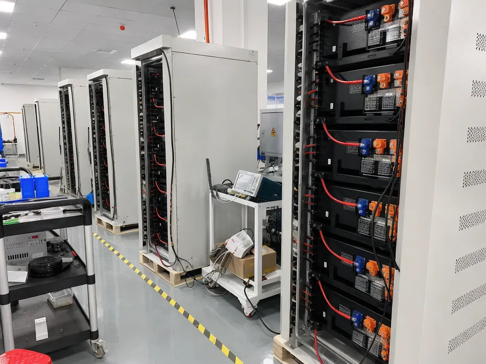 EVANBattery 3 phase solar battery system — LiFePO4 rack-mounted battery packs for commercial three-phase installations